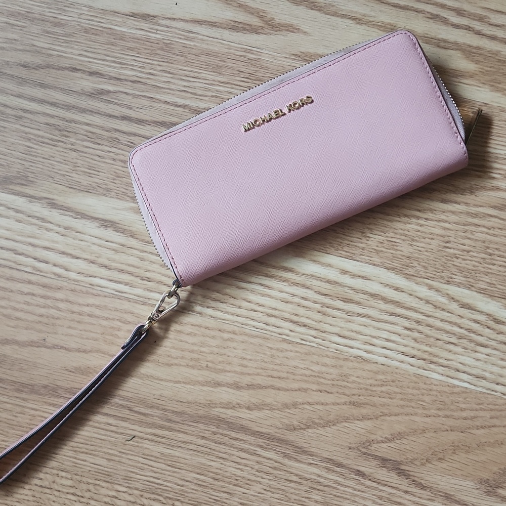 Micheal KORS WALLET